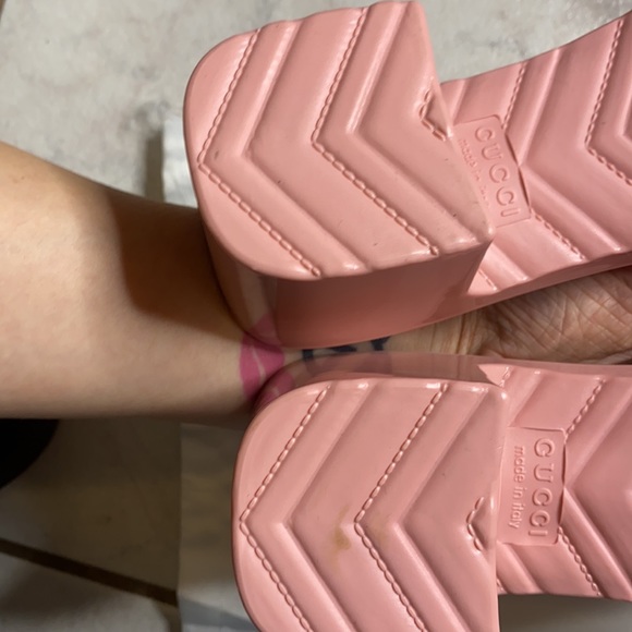 Sandals - Picture 4 of 9